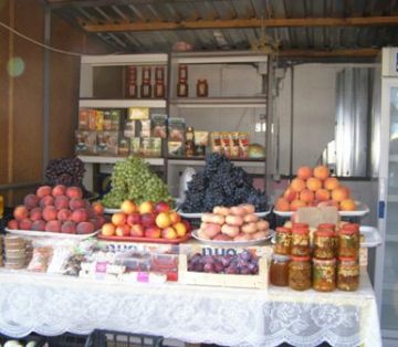 Крымские фрукты на базе отдыха 